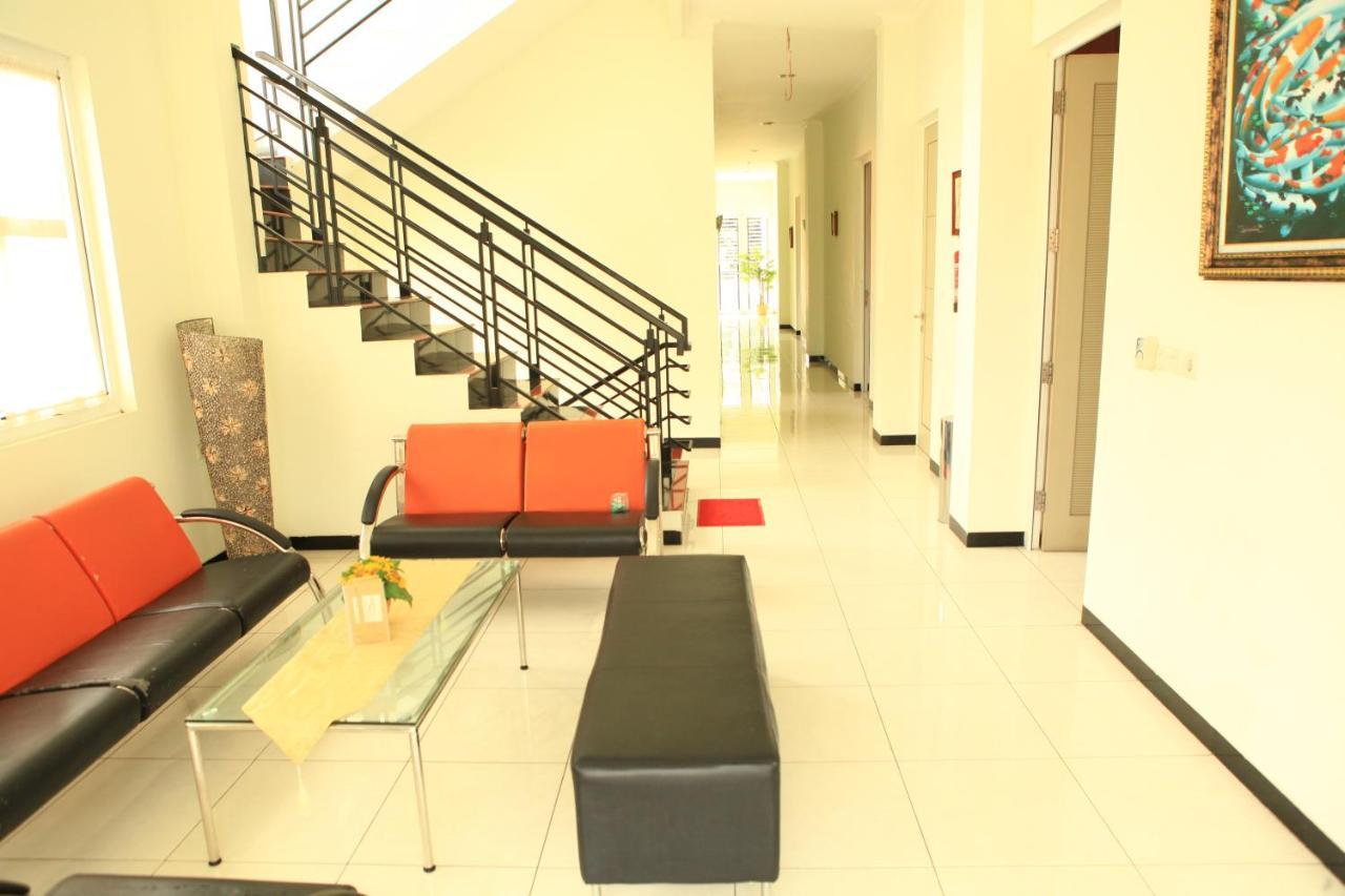 Arya Graha Semarang Hotel Exterior photo