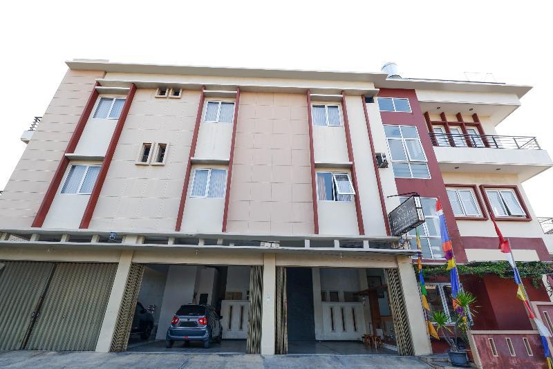 Arya Graha Semarang Hotel Exterior photo