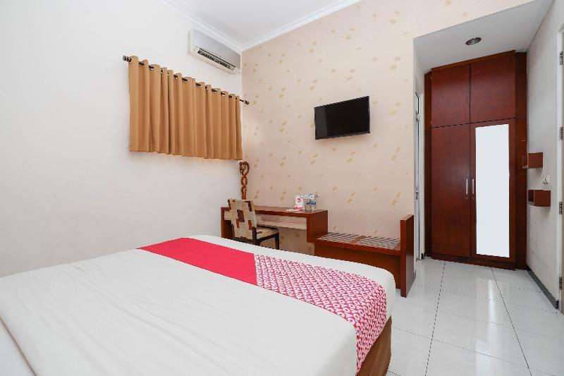 Arya Graha Semarang Hotel Exterior photo