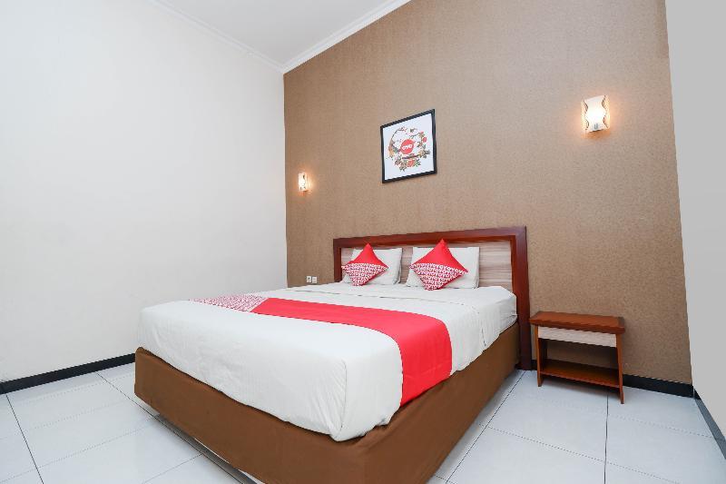 Arya Graha Semarang Hotel Exterior photo